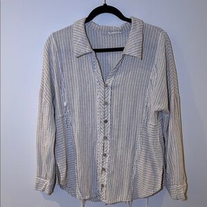 New In Black and White Striped Button-Up Blouse, size M